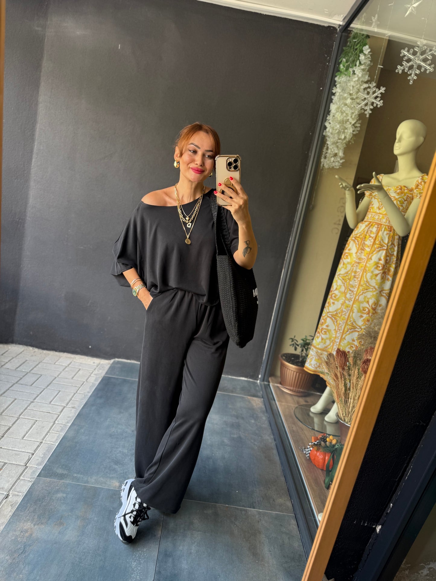 Look Siyah Modal Takım