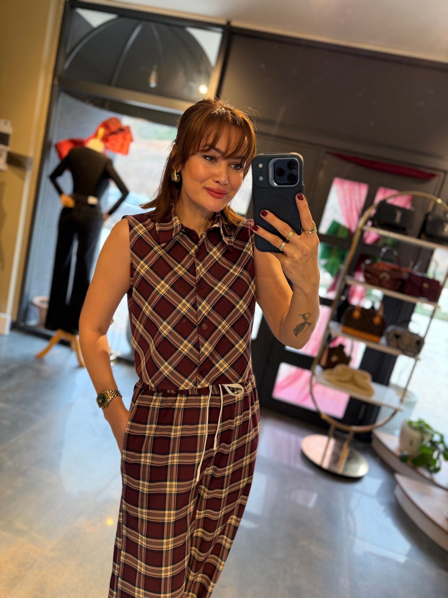 Nerra Bordo Kareli Takım