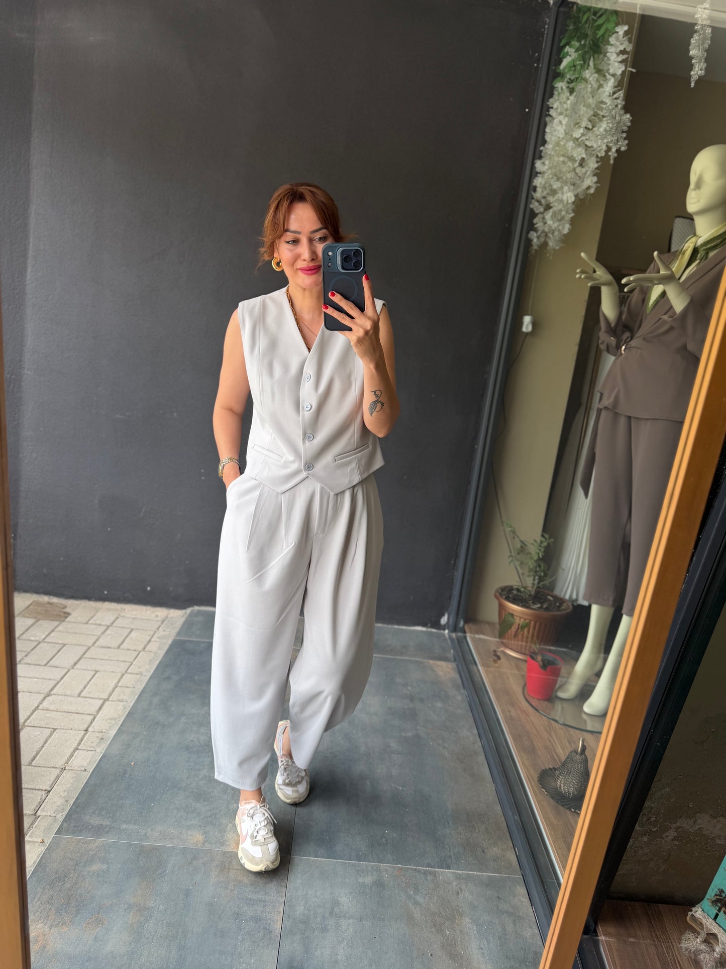 Gri Harem Yelekli Takım