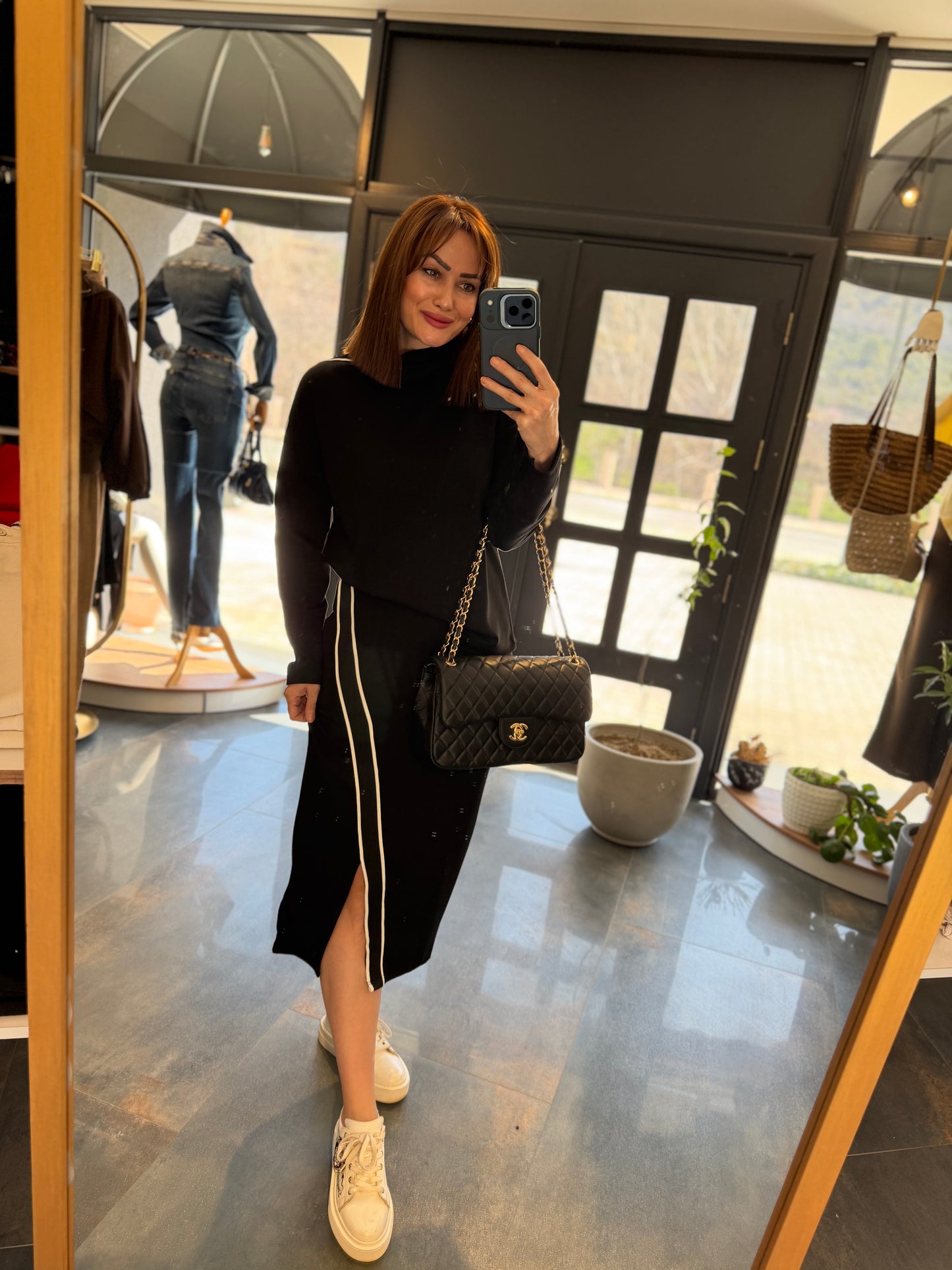 Noche Siyah Beyaz Şeritli Modal Takım