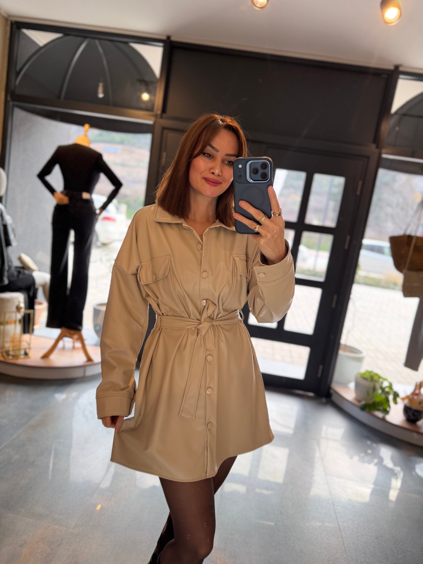 Hosin Bej Deri Elbise